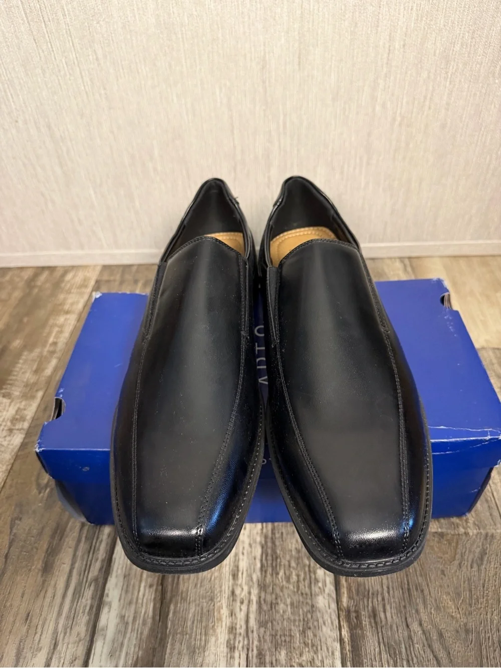 Black Slip-On Dress Shoe for Men Size 13